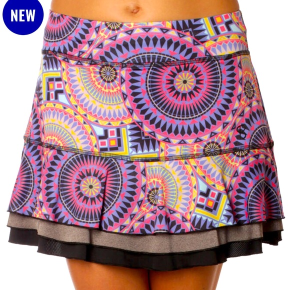 Sofibella Dresses & Skirts - Sofibella Medallion Ruffle Tennis Skirt